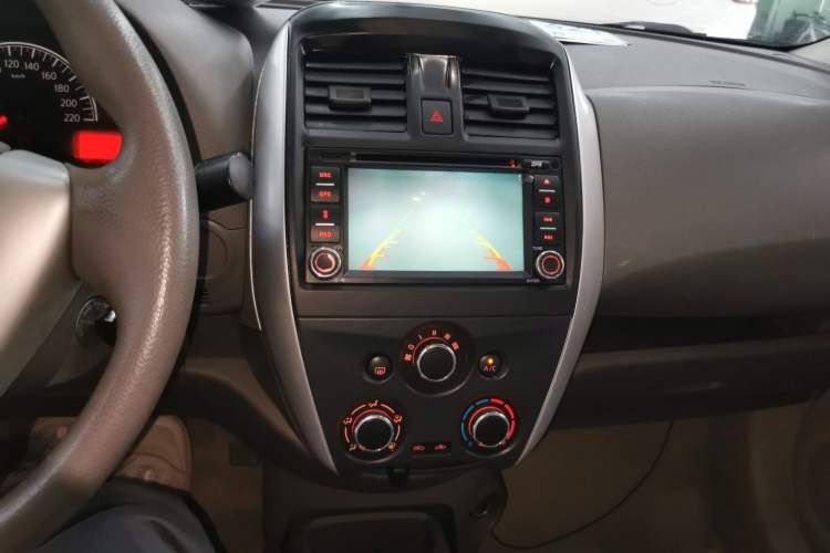 Used Nissan Sunny 2014 1.5XE Manual Comfort Edition Audio And AC Panel