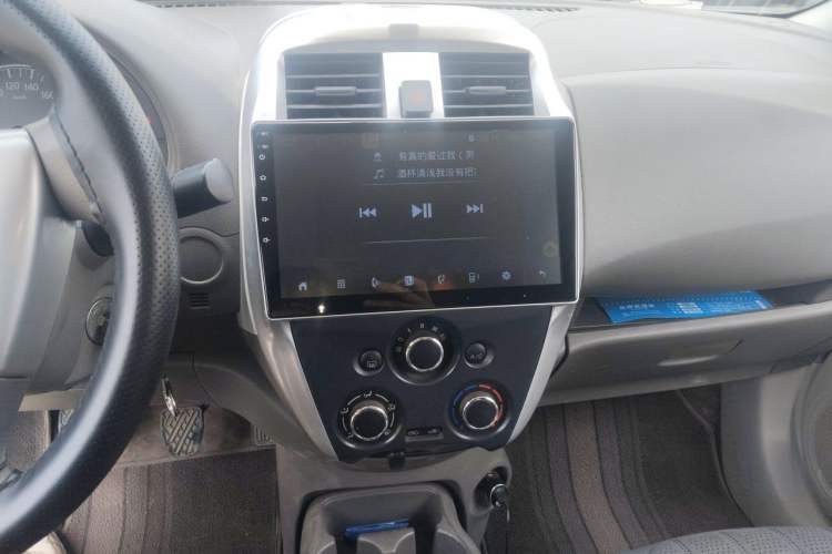 Used Nissan Sunny 2014 1.5XE Manual Elite Edition Audio And AC Panel