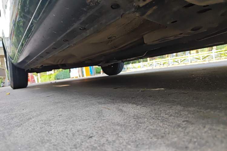 Used Nissan Sunny 2014 1.5XE Manual Comfort Edition Chassis Front Right