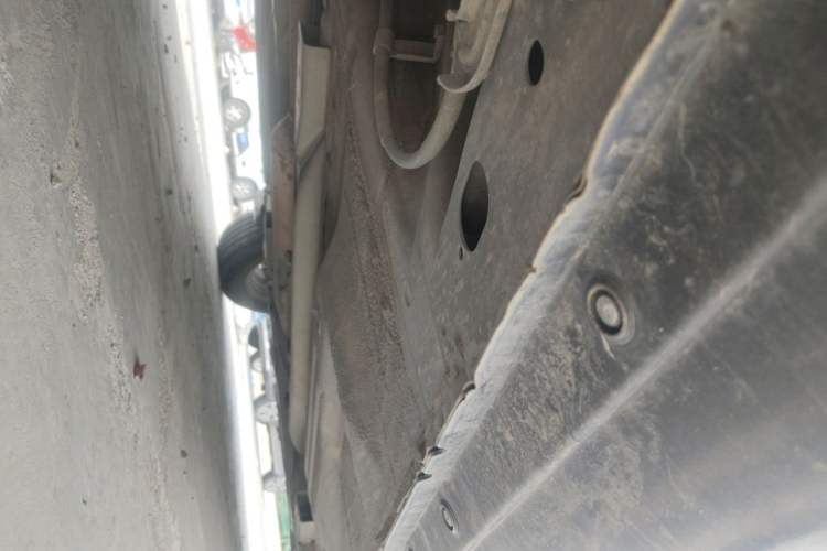 Used Nissan Sunny 2014 1.5XE Manual Elite Edition Chassis Rear Right