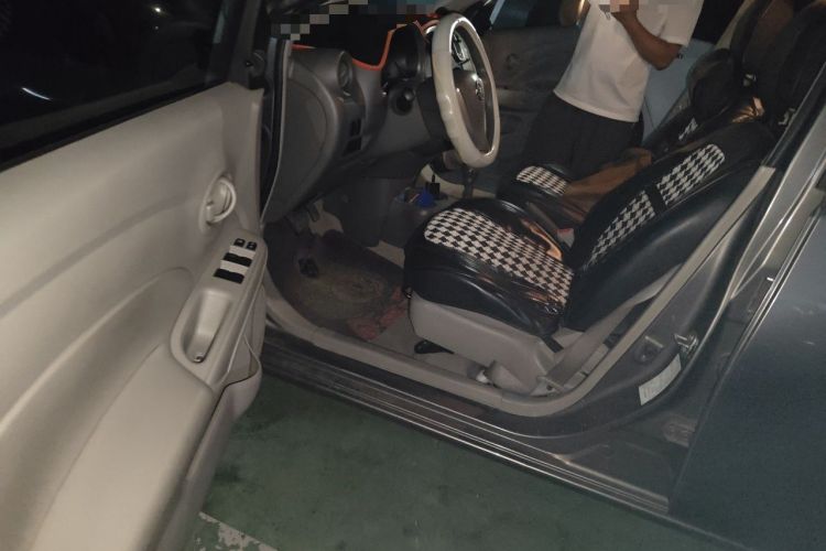 Used Nissan Sunny 2014 1.5XE CVT Comfort Edition Driver Seat