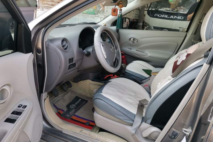 Used Nissan Sunny 2014 1.5XE Manual Elite Edition Driver Seat