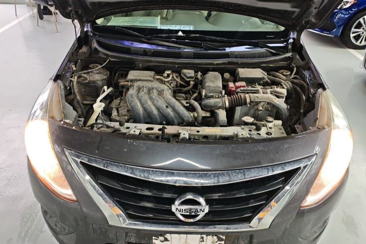 Used Nissan Sunny 2014 1.5XE Manual Comfort Edition Engine Bay