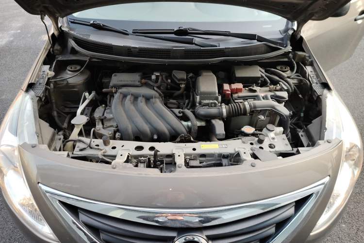 Used Nissan Sunny 2014 1.5XE Manual Elite Edition Engine Bay