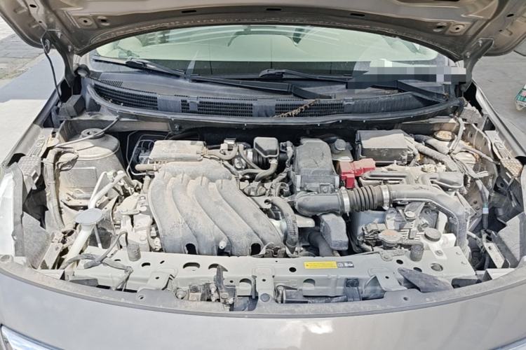 Used Nissan Sunny 2014 1.5XE CVT Comfort Edition Engine Bay