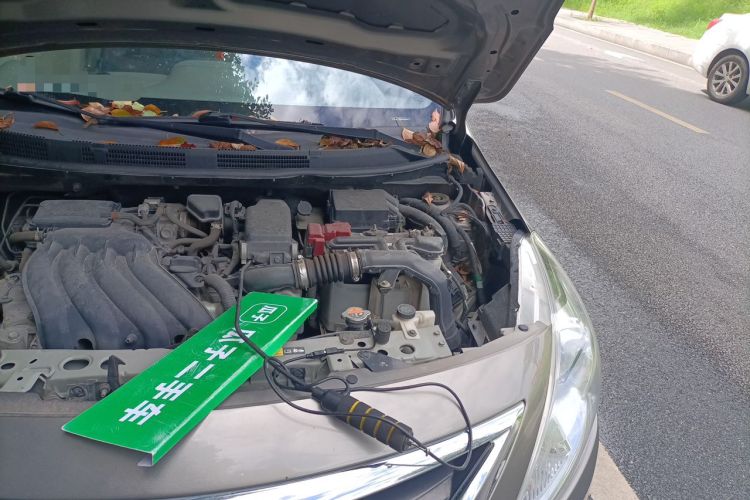 Used Nissan Sunny 2014 1.5XE Manual Elite Edition Engine Bay Left