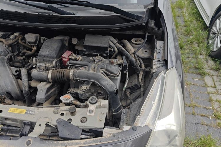 Used Nissan Sunny 2014 1.5XE CVT Elite Edition Engine Bay Left