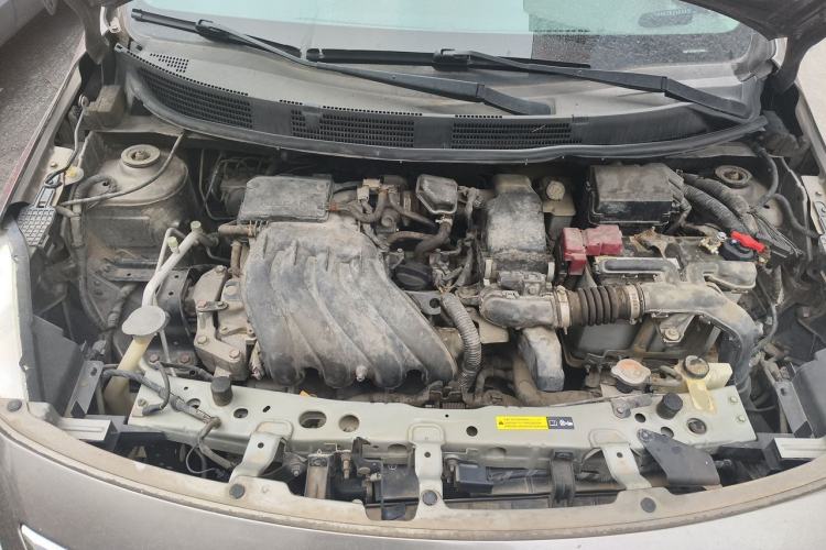 Used Nissan Sunny 2014 1.5XE Manual Elite Edition Engine Bay