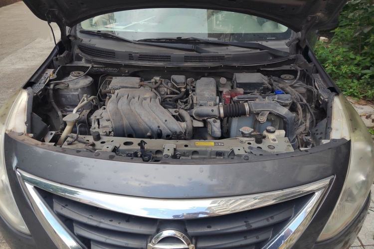 Used Nissan Sunny 2014 1.5XE Manual Comfort Edition Engine Bay