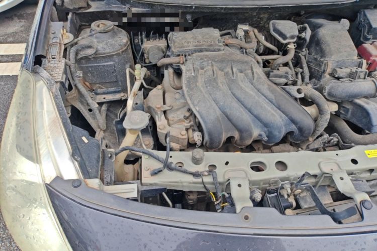 Used Nissan Sunny 2014 1.5XE Manual Comfort Edition Engine Bay Right