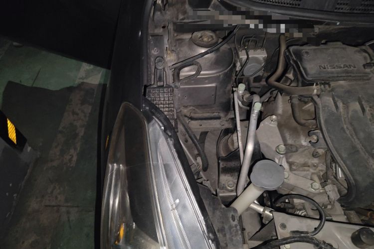 Used Nissan Sunny 2014 1.5XE CVT Comfort Edition Engine Bay Right