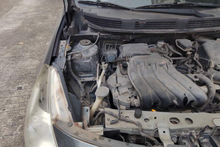 Used Nissan Sunny 2014 1.5XE Manual Comfort Edition Engine Bay Right