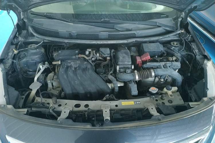 Used Nissan Sunny 2014 1.5XE Manual Comfort Edition Engine Bay