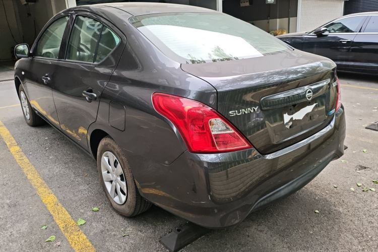 Used Nissan Sunny 2014 1.5XE Manual Comfort Edition Exterior 2