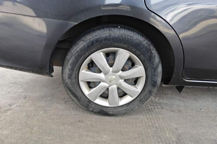 Used Nissan Sunny 2014 1.5XE CVT Elite Edition Exterior 5