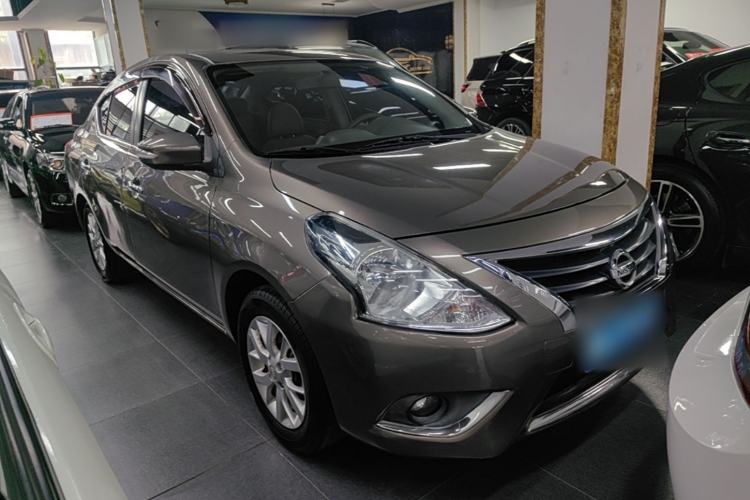 Used Nissan Sunny 2014 1.5XV CVT Prestige Edition Front Right 45 Deg