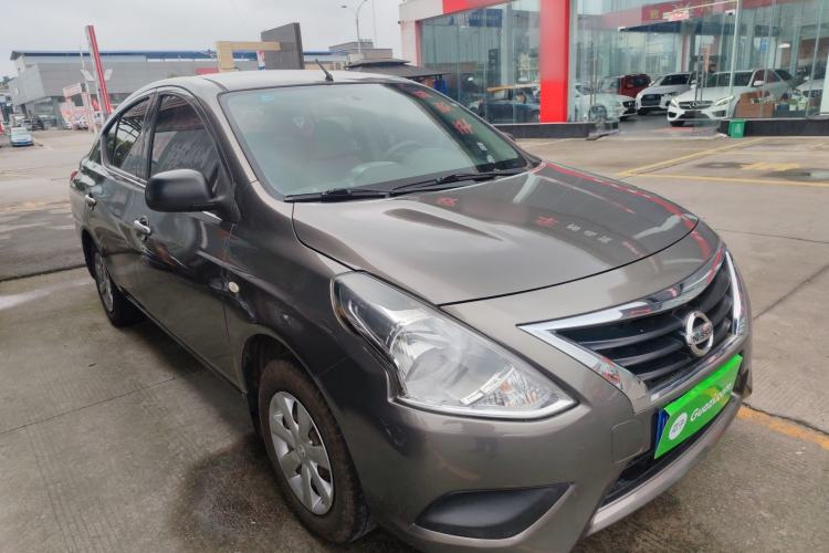Used Nissan Sunny 2014 1.5XE Manual Comfort Edition Front Right 45 Deg