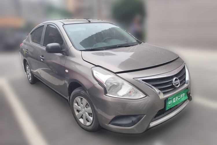 Used Nissan Sunny 2014 1.5XE Manual Elite Edition Front Right 45 Deg