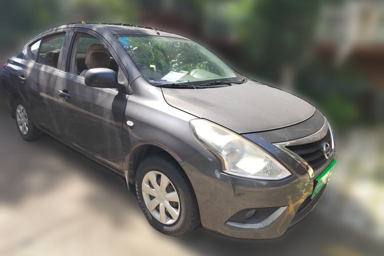 Used Nissan Sunny 2014 1.5XE Manual Comfort Edition Front Right 45 Deg