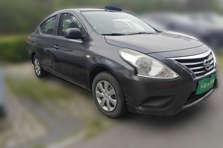 Used Nissan Sunny 2014 1.5XE CVT Elite Edition Front Right 45 Deg