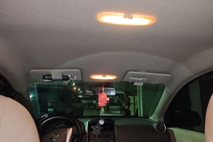Used Nissan Sunny 2014 1.5XE Manual Comfort Edition Headliner