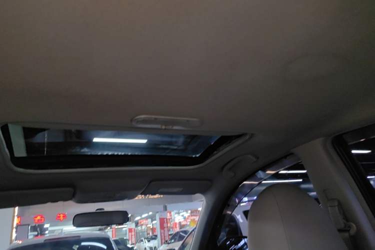 Used Nissan Sunny 2014 1.5XV CVT Prestige Edition Headliner