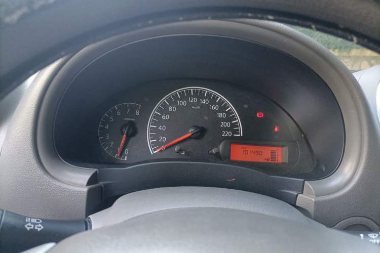 Used Nissan Sunny 2014 1.5XE Manual Elite Edition Instrument Cluster