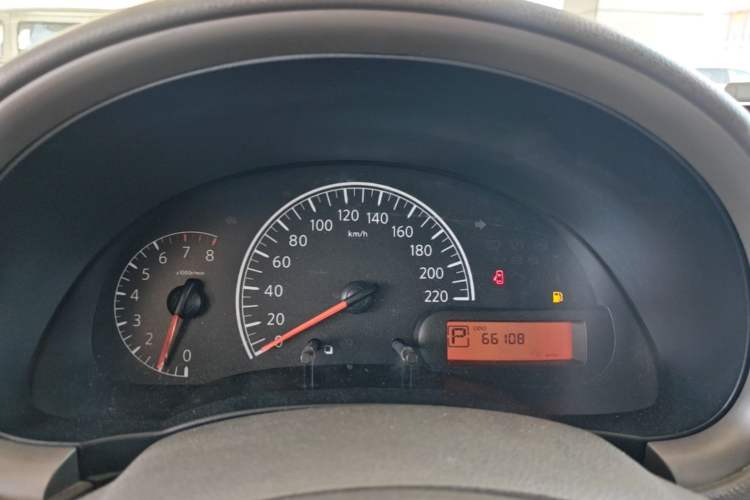 Used Nissan Sunny 2014 1.5XE CVT Elite Edition Instrument Cluster