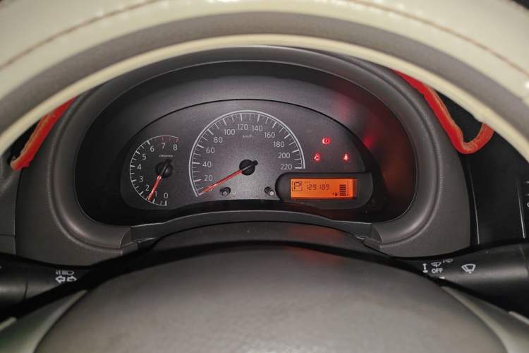 Used Nissan Sunny 2014 1.5XE CVT Comfort Edition Instrument Cluster