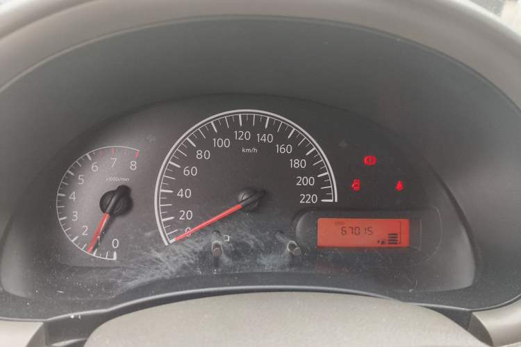 Used Nissan Sunny 2014 1.5XE Manual Elite Edition Instrument Cluster