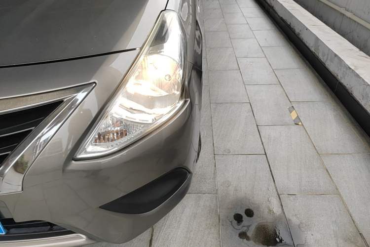 Used Nissan Sunny 2014 1.5XE CVT Comfort Edition Left Front Headlight
