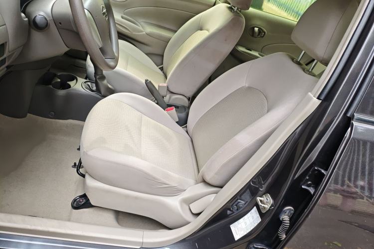 Used Nissan Sunny 2014 1.5XE Manual Comfort Edition Left Front Seat