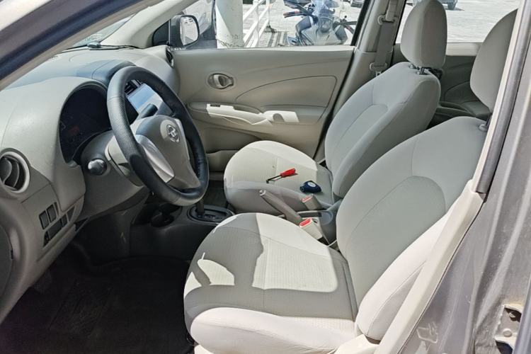 Used Nissan Sunny 2014 1.5XE CVT Comfort Edition Left Front Seat