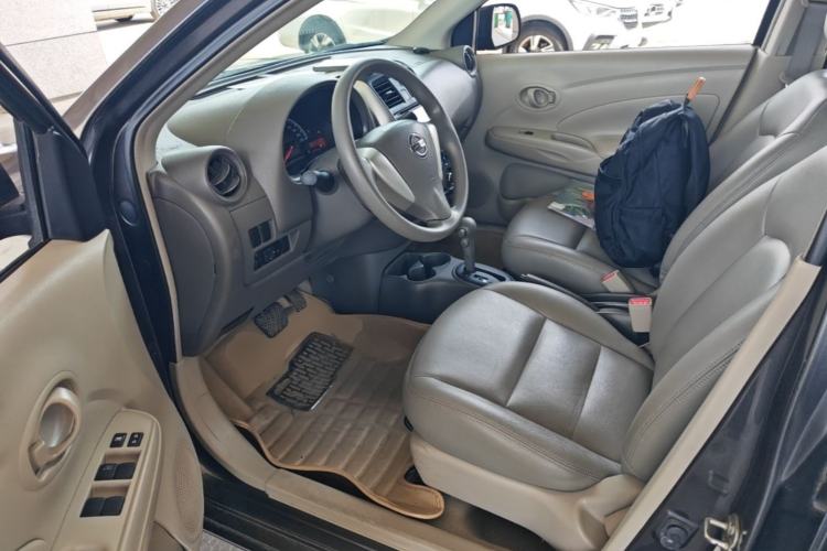 Used Nissan Sunny 2014 1.5XE CVT Elite Edition Left Front Seat