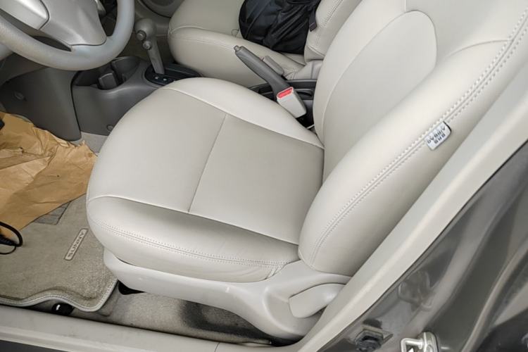 Used Nissan Sunny 2014 1.5XE CVT Comfort Edition Left Front Seat