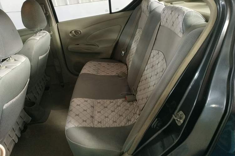 Used Nissan Sunny 2014 1.5XE Manual Comfort Edition Left Rear Seat