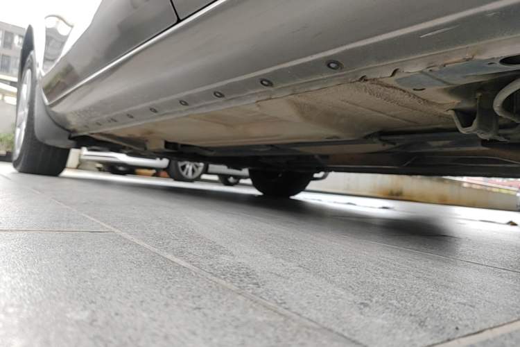 Used Nissan Sunny 2014 1.5XE CVT Comfort Edition Left Side Sill