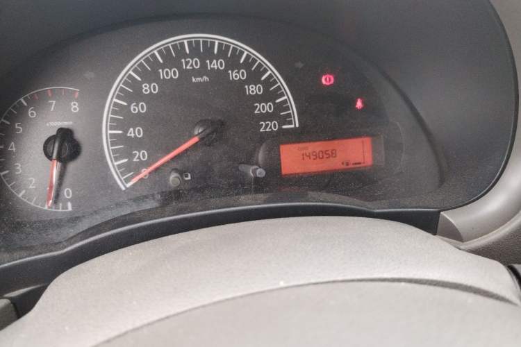 Used Nissan Sunny 2014 1.5XE Manual Comfort Edition Odometer Close Up