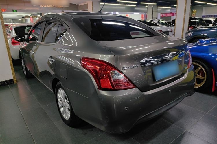 Used Nissan Sunny 2014 1.5XV CVT Prestige Edition Rear Left 45 Deg