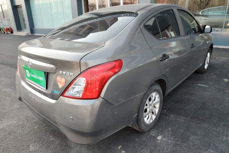 Used Nissan Sunny 2014 1.5XE Manual Elite Edition Rear Right 45 Deg