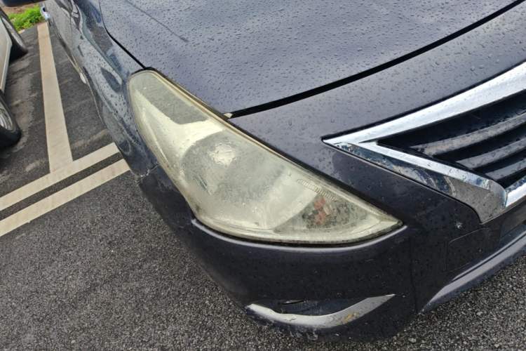 Used Nissan Sunny 2014 1.5XE Manual Comfort Edition Right Front Headlight