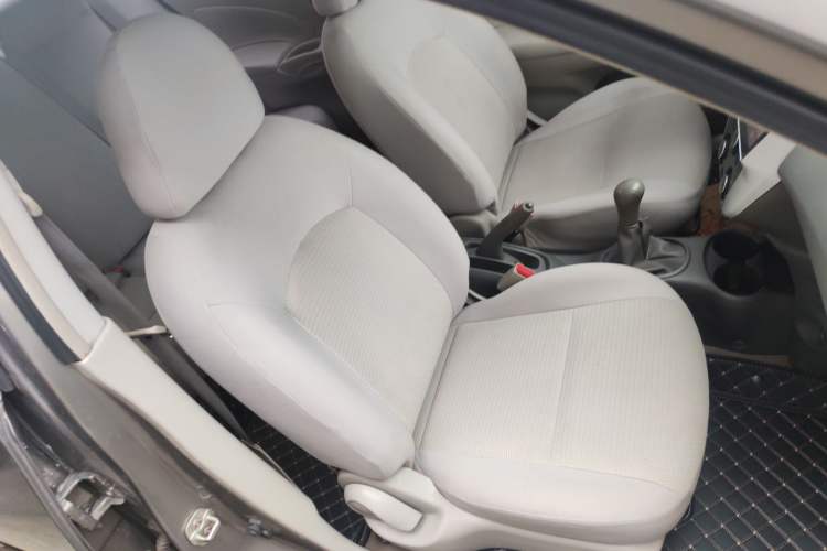 Used Nissan Sunny 2014 1.5XE Manual Comfort Edition Right Front Seat