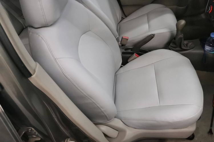 Used Nissan Sunny 2014 1.5XE Manual Comfort Edition Right Front Seat