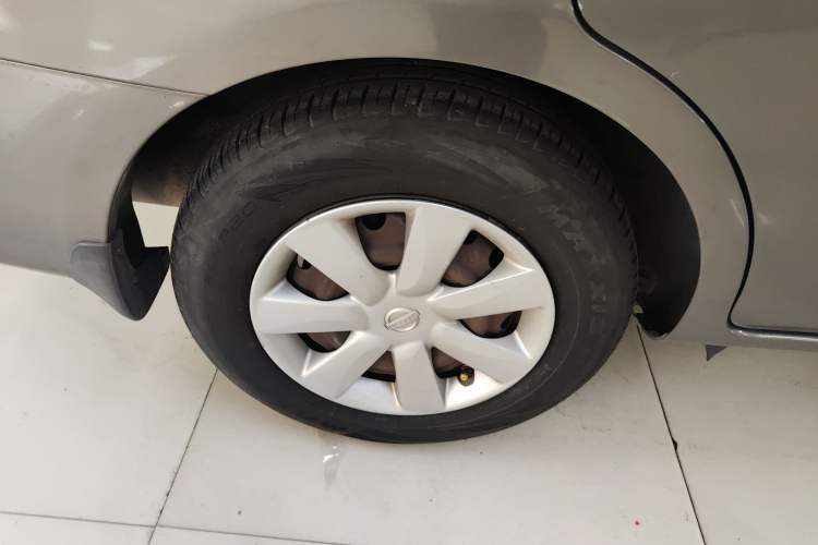 Used Nissan Sunny 2014 1.5XE CVT Elite Edition Right Rear Wheel Hub