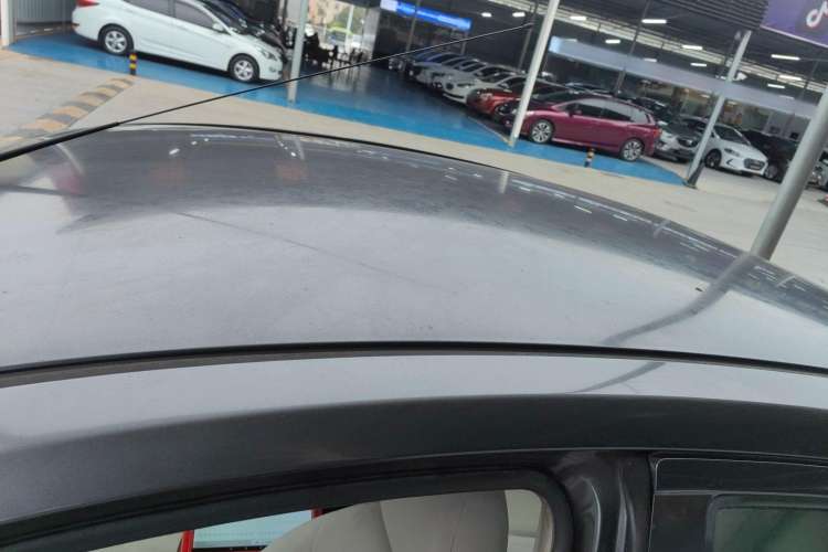 Used Nissan Sunny 2014 1.5XE CVT Elite Edition Roof