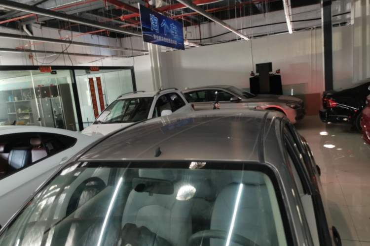 Used Nissan Sunny 2014 1.5XE Manual Comfort Edition Roof