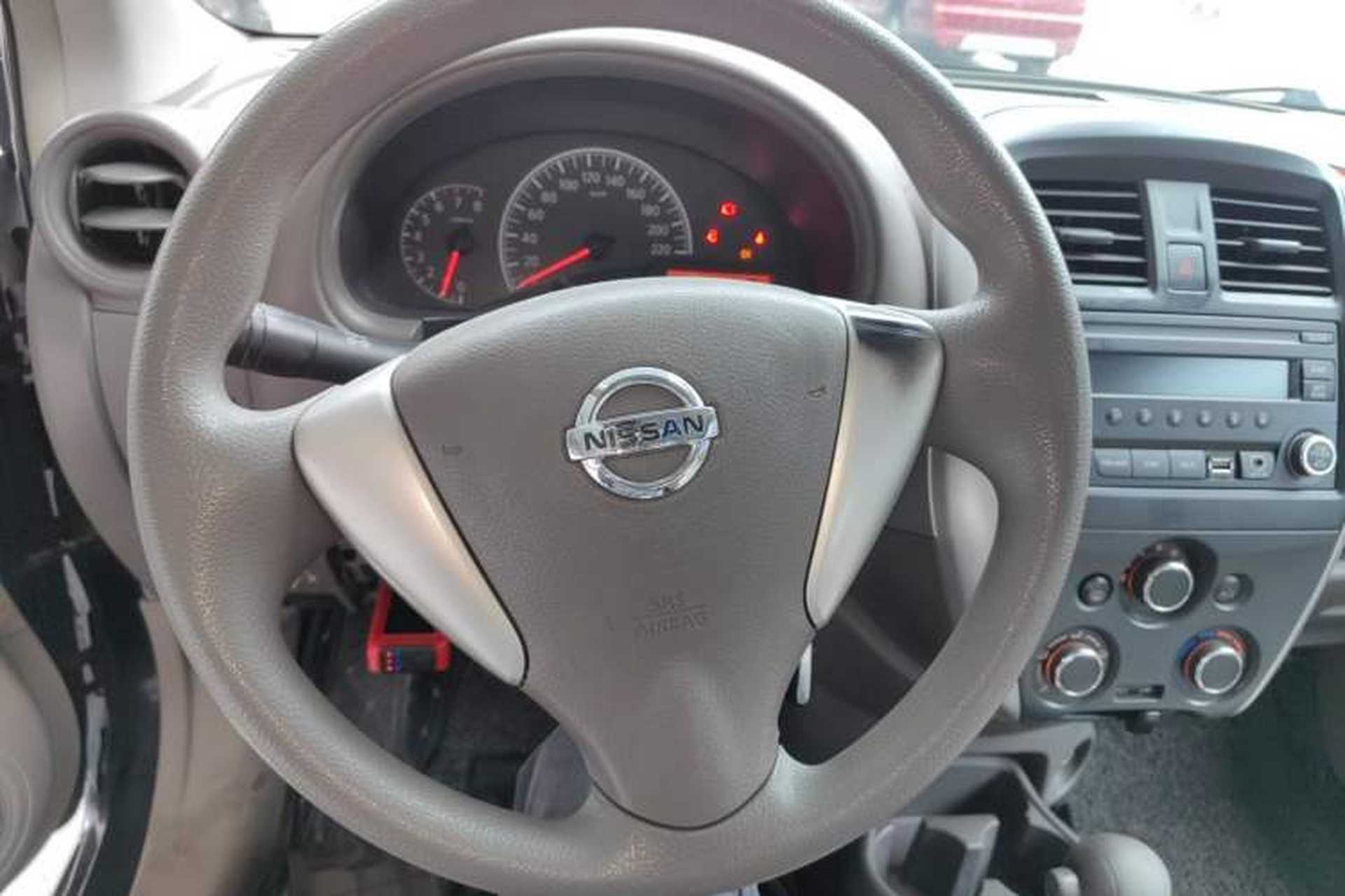 Used Nissan Sunny 2014 1.5XE CVT Elite Edition Steering Wheel