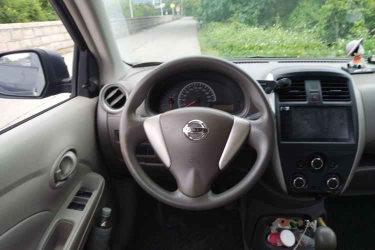 Used Nissan Sunny 2014 1.5XE Manual Comfort Edition Steering Wheel