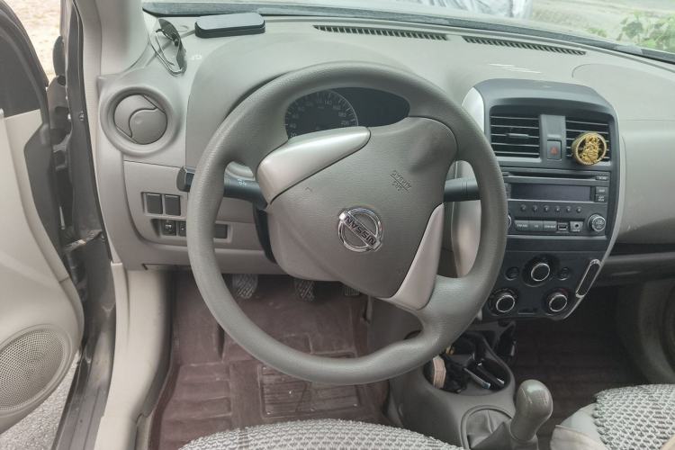 Used Nissan Sunny 2014 1.5XE Manual Elite Edition Steering Wheel