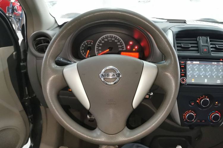 Used Nissan Sunny 2014 1.5XE Manual Comfort Edition Steering Wheel